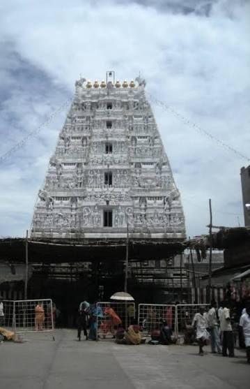 Padmavathi Temple Tirupati Timings 2026: Darshan, Opening Hours, Seva & Visitor Guide